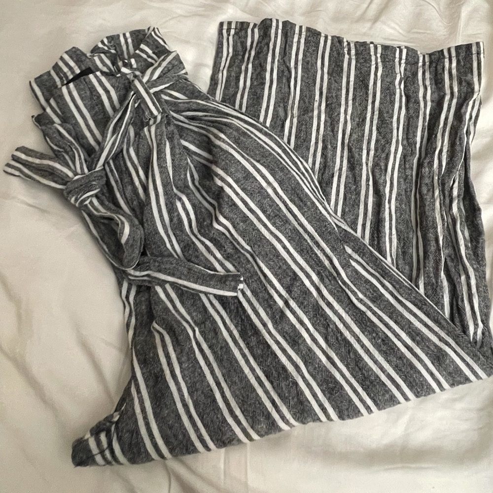 Wide leg stripped pants